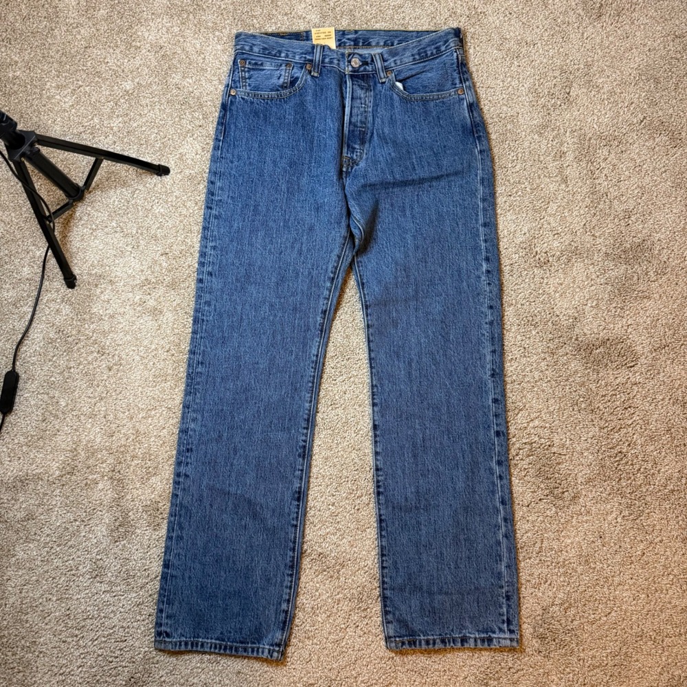 Levis 501 Original Fit Jeans Mens 32x30 Blue Straight Leg Button Fly Y2K
